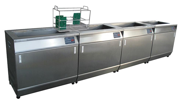 PCBA加工中的清洗工艺:助焊剂残留对产品可靠性的深度影响与解决方案