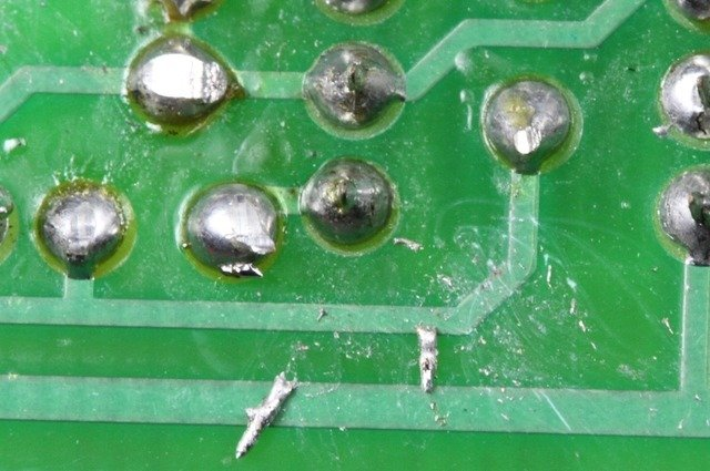 锡珠飞溅